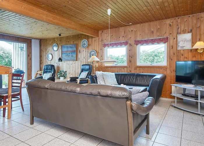 Cozy Renovated - By Traum *